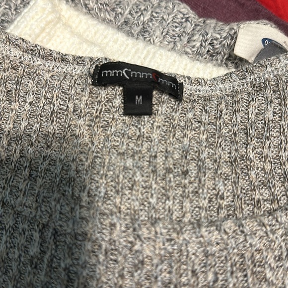 3/4 Link Sleeves, Asymmetrical Bottom Very Soft, Two Color Gray - Picture 2 of 4